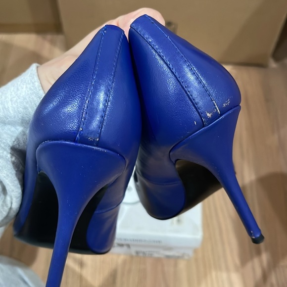 Steve Madden size 7.5 BLUE pumps 💙 - Picture 2 of 6